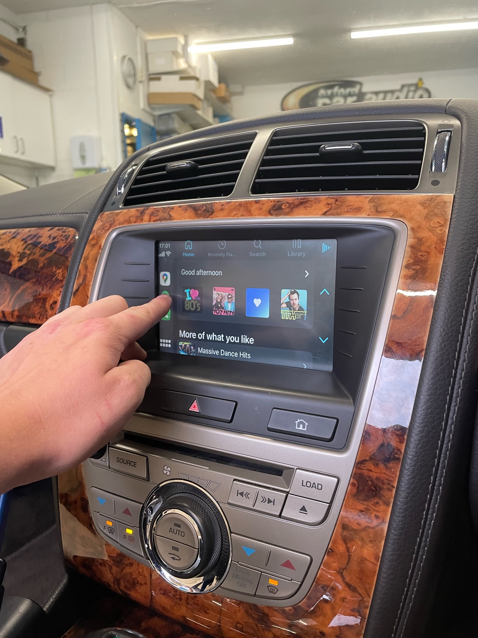 Jaguar XK Type carplay